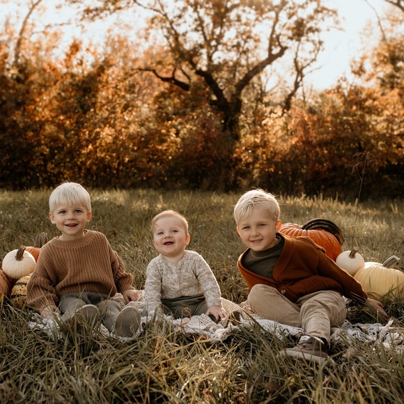 💕Meet your fellow posher-Rachel Keesbury💕 - Picture 12 of 15